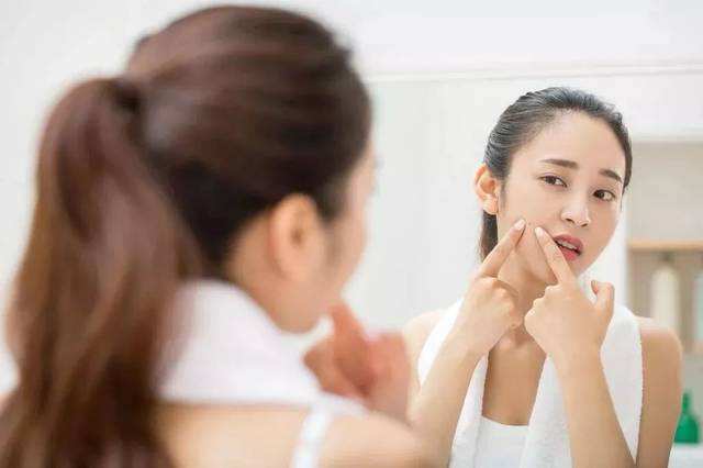 丰田(TM.US)本田(HMC.US)面临政策挑战：125亿美元汽车关税悬而未决，涨价决策风险重重