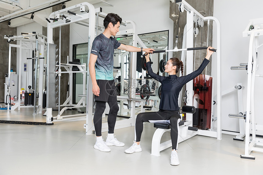 省军区公布学生军训监督举报电话 对举报人、举报内容严格保密