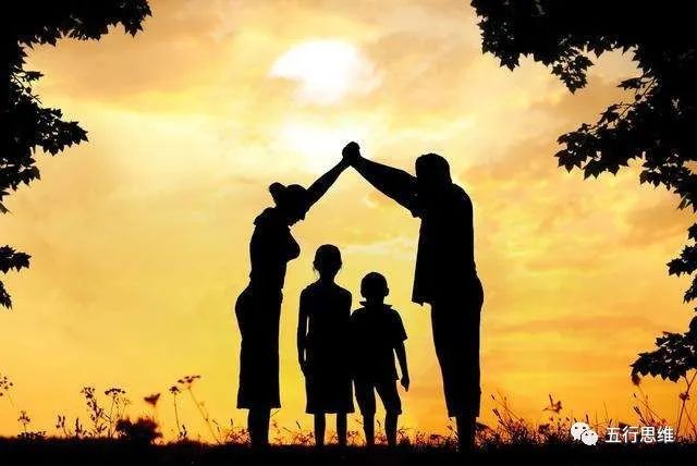 36面锦旗背后的仁心——记“广东好人”李真艮