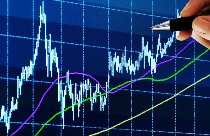 乘联分会：预计7月狭义乘用车零售约185万辆 新能源渗透率达54.6%