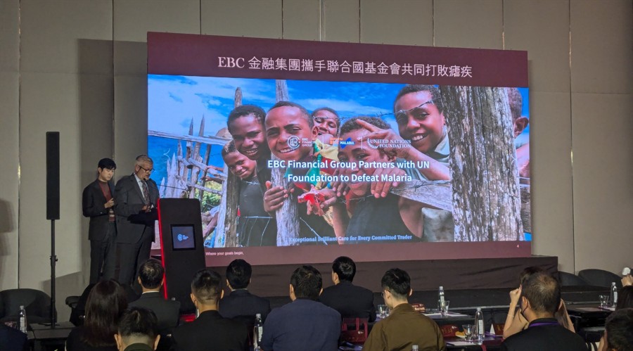 “送气+防蚊”入户宣传，金湾送气工化身“宣传员”